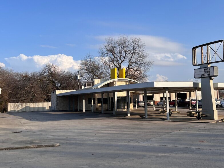 More Photos Of 1304 Chico Hwy, Bridgeport General Retail For Sale