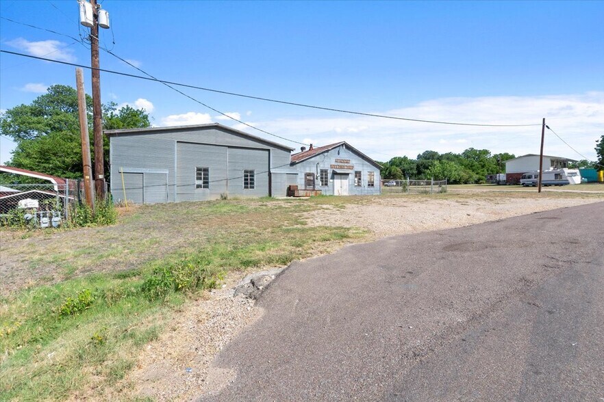 More Photos Of 110 S Highway 95, Little River Academy Warehouse For Sale