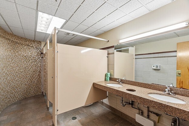 More Photos Of 9-15 Pleasant St, Worcester Office Residential For Lease