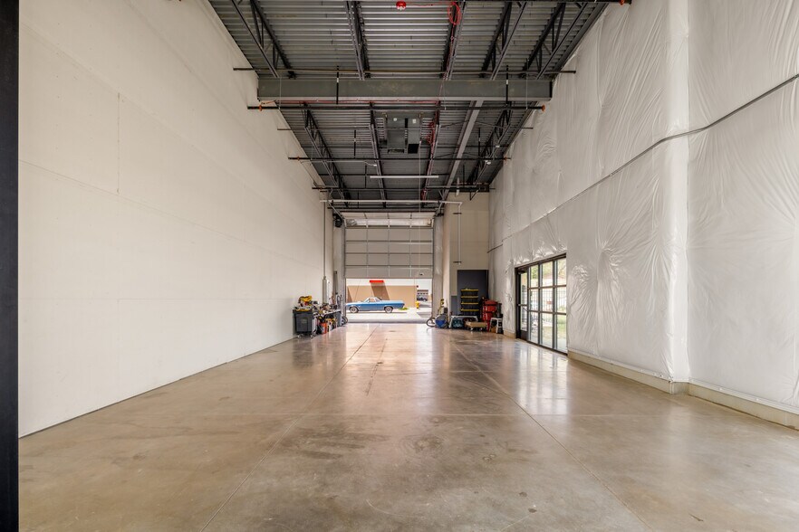 More Photos Of 4285 S Eldridge St, Morrison Flex For Sale