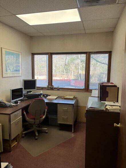 More Photos Of 200 Perrine Rd, Old Bridge Medical For Sale
