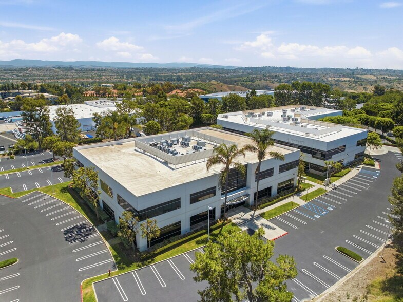 More Photos Of 6A Liberty, Aliso Viejo Office For Sale