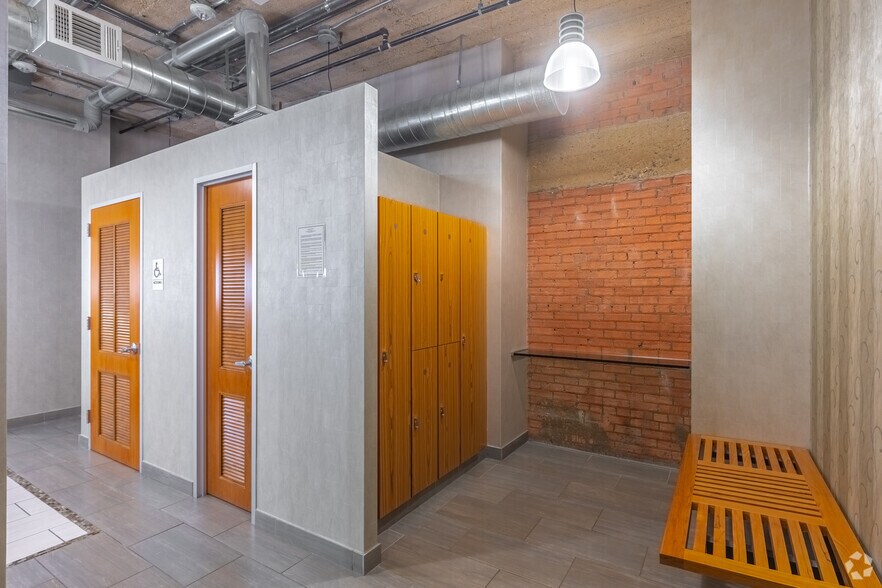 More Photos Of 1701 N Market St, Dallas Loft Creative Space For Lease