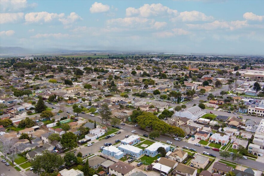 More Photos Of 223 E Tunnell St, Santa Maria Apartments For Sale