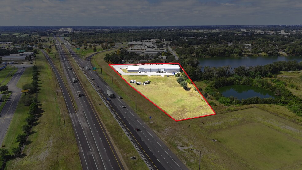 More Photos Of 3306 Waterfield Rd, Lakeland Warehouse For Lease