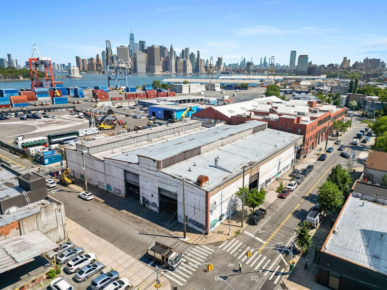 More Photos Of 170-186 Van Brunt St, Brooklyn Warehouse For Lease