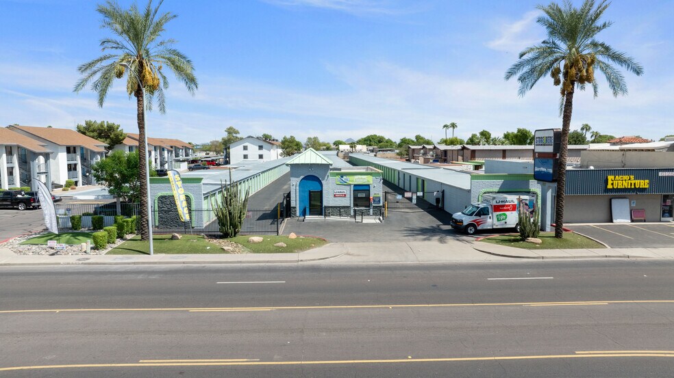 More Photos Of 6129 N 59th Ave, Glendale Self Storage For Sale