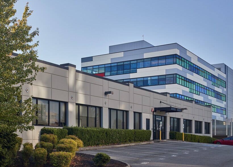 Primary Photo Of 4555 Roosevelt Way NE, Seattle Office For Lease