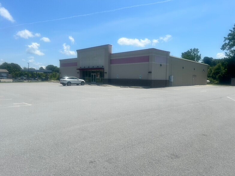 More Photos Of 210238 NC 186, Seaboard Freestanding For Lease