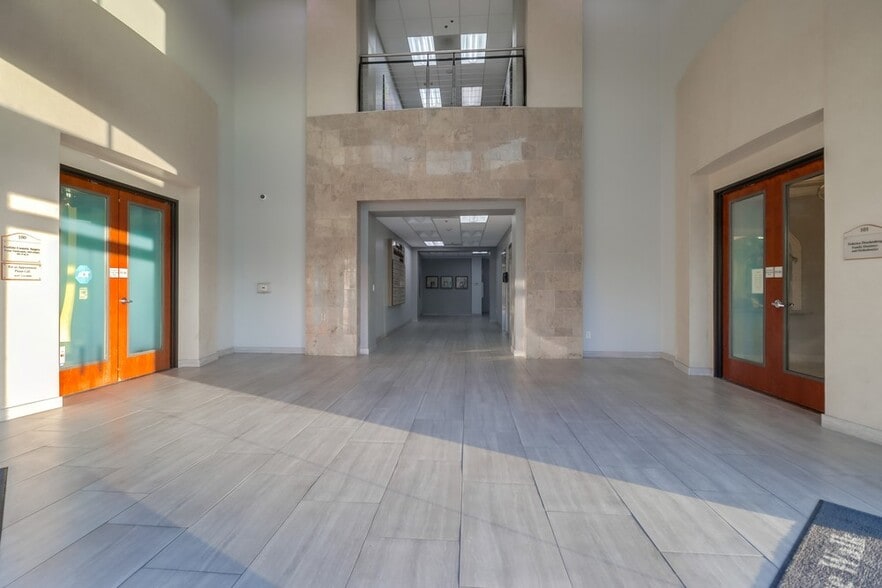 More Photos Of 890 Eastlake Pky, Chula Vista Medical For Lease
