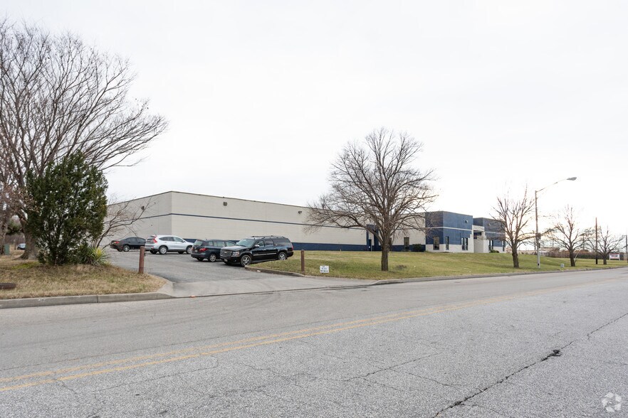 More Photos Of 2201 Van Deman St, Baltimore Warehouse For Sale