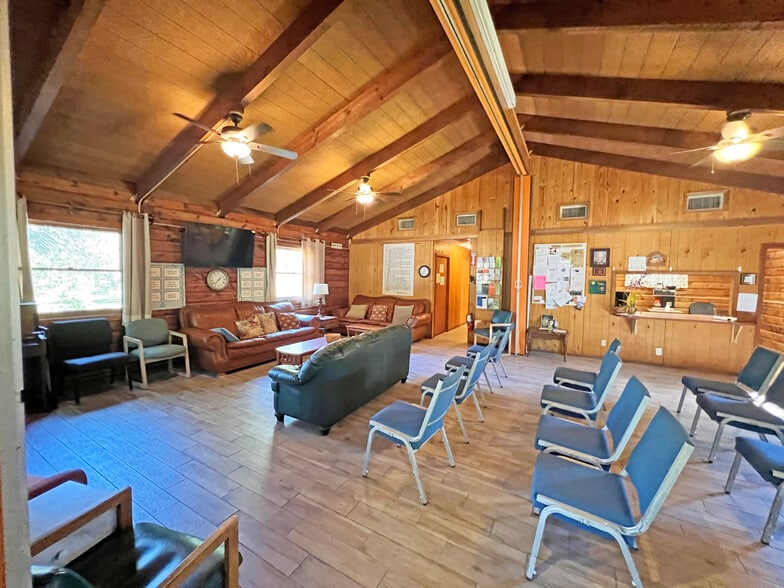 More Photos Of 2726 Burns Rd, Palm Beach Gardens Religious Facility For Sale