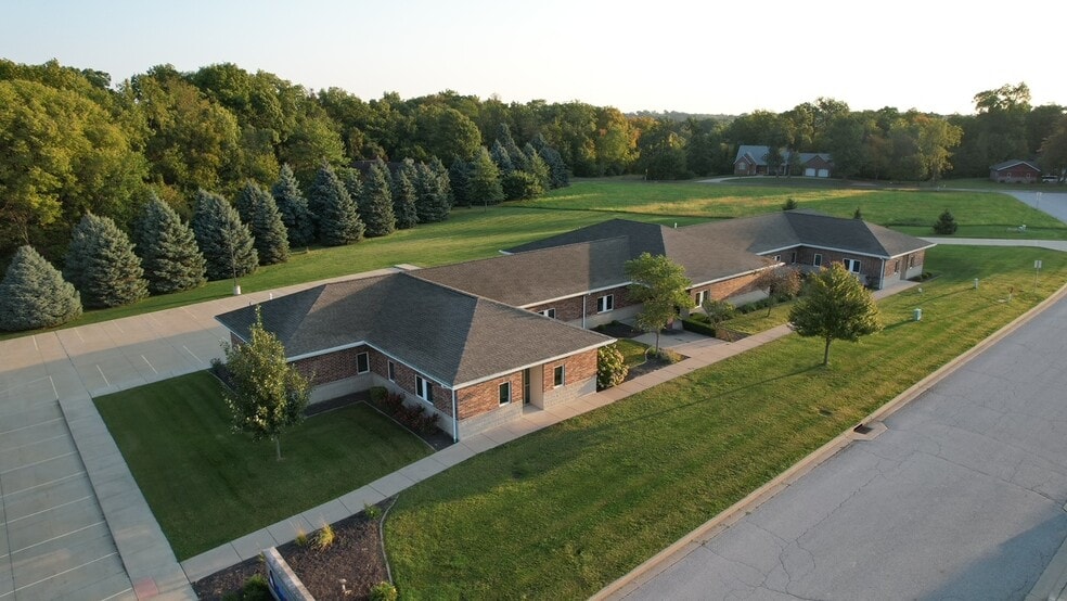 More Photos Of 90 Eastgate Dr, Washington Medical For Sale