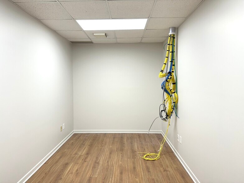 More Photos Of 9245 Calumet Ave, Munster Office For Lease