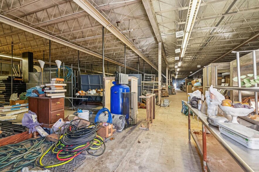 More Photos Of 113 Aileen Rd, Flint Hill Warehouse For Sale