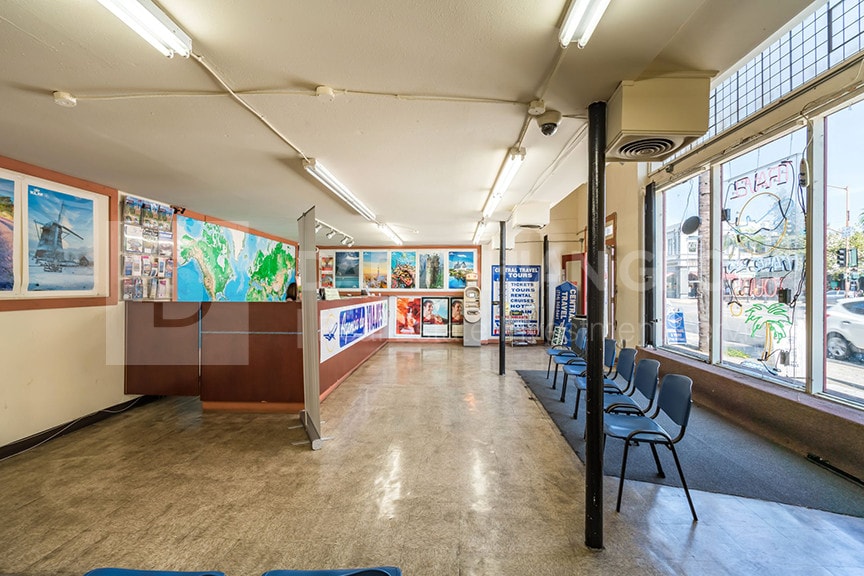 More Photos Of 302 W 4th St, Santa Ana Storefront Retail Office For Sale