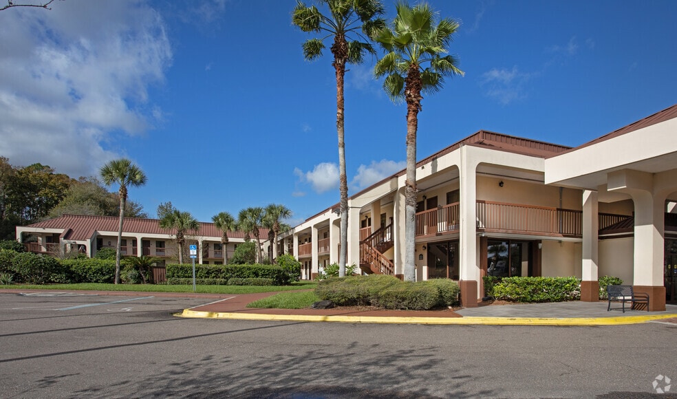 More Photos Of 1170 Airport Rd, Jacksonville Hotel For Sale