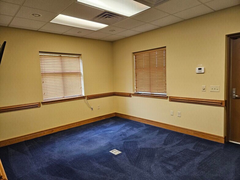 More Photos Of 2459 Emerald Pl, Greenville Medical For Sale