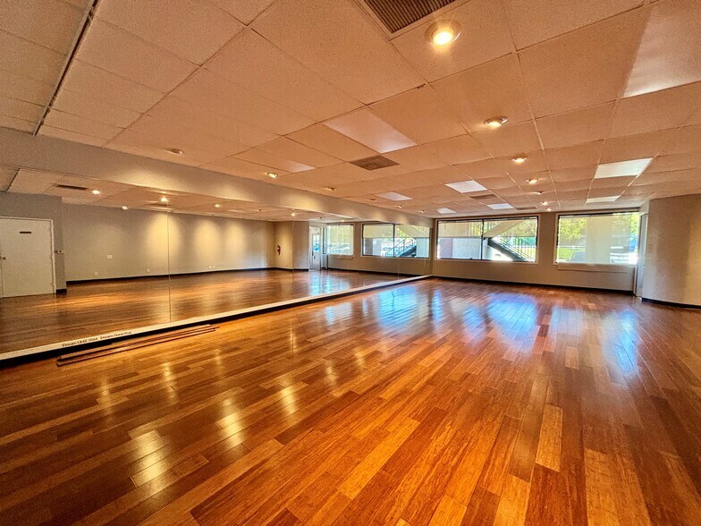 More Photos Of 2707 S Diamond Bar Blvd, Diamond Bar Loft Creative Space For Lease