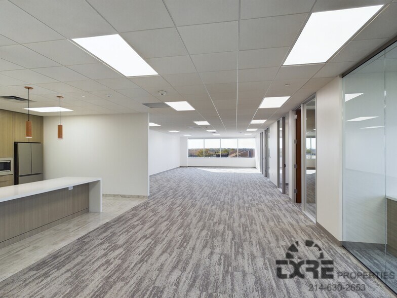 More Photos Of 12400 Coit Rd, Dallas Office For Lease