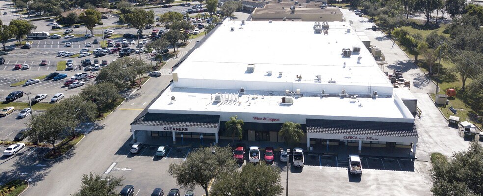 More Photos Of 4849-4895 Golden Gate Pky, Naples Unknown For Lease
