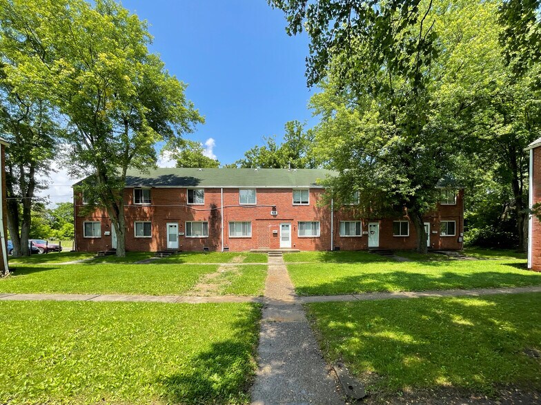 More Photos Of 6801 McKinley Ct, Clairton Apartments For Sale