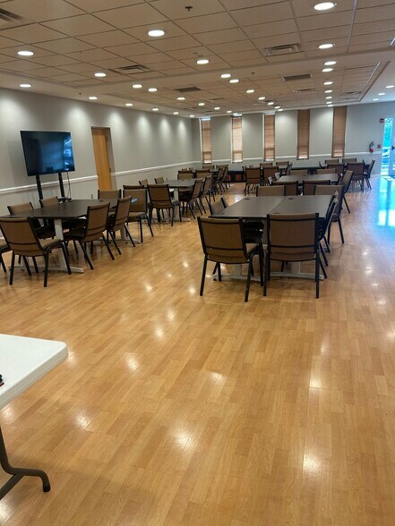 More Photos Of 2960 W Enon Rd, Xenia Flex For Lease