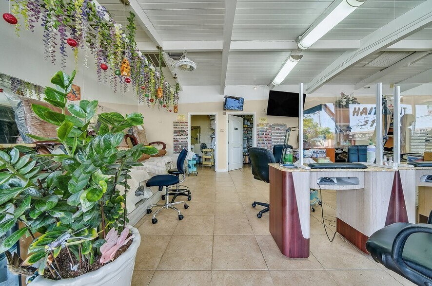 More Photos Of 15028 Hesperian Blvd, San Leandro Freestanding For Sale