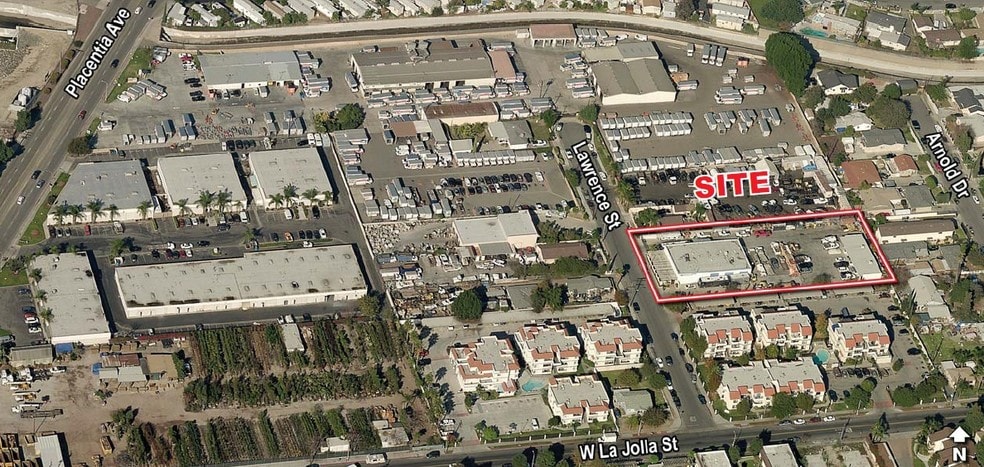 More Photos Of 930 Lawrence St, Placentia Warehouse For Lease