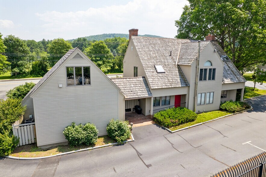 More Photos Of 68 Lyme Rd, Hanover Office Residential For Sale