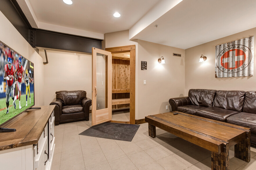 More Photos Of 1469 Woodside Ave, Park City Lodge Meeting Hall For Sale