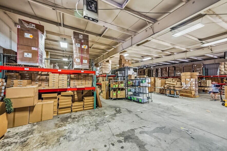 More Photos Of 4100 Perimeter Dr, Columbus Warehouse For Sale