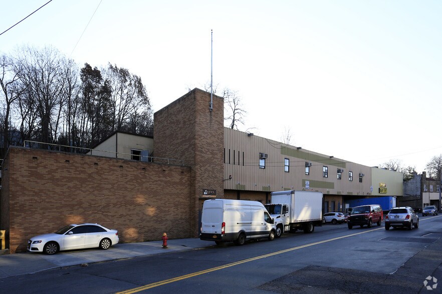 More Photos Of 132-140 Saw Mill River Rd, Yonkers Warehouse For Lease