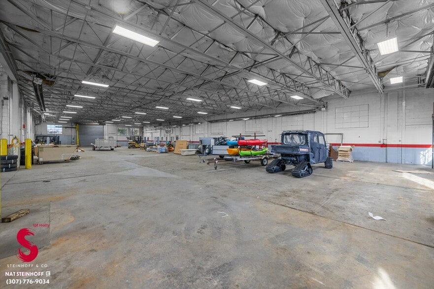 More Photos Of 4113 W Yellowstone Hwy, Casper Flex For Sale