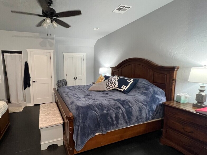 More Photos Of 17432 NE North Dr, Fletcher Religious Facility For Sale