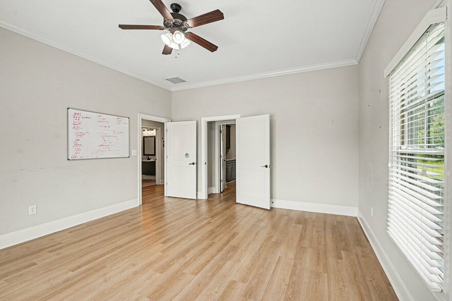 More Photos Of 132 Byrd Way, Warner Robins Office For Sale