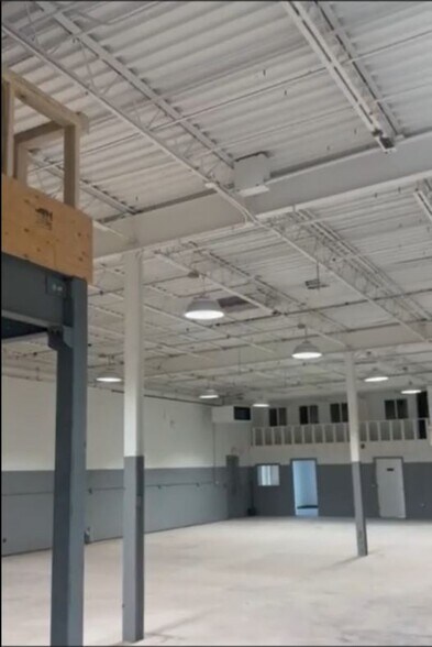 More Photos Of 41 Ford Ln, Warwick Industrial For Sale