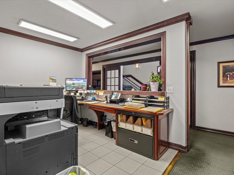 More Photos Of 800 Belford Ave, Grand Junction Office For Sale