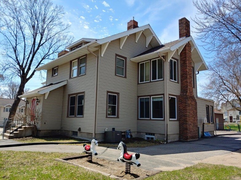 More Photos Of 1227 4th Ave S, Saint Cloud Daycare Center For Sale