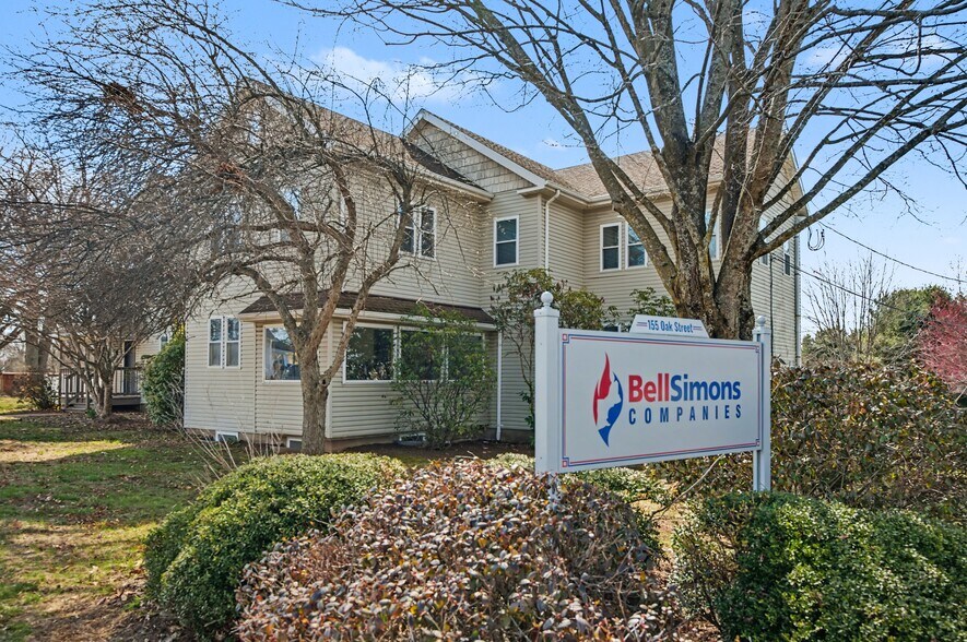 More Photos Of 155 Oak St, Glastonbury Medical For Sale