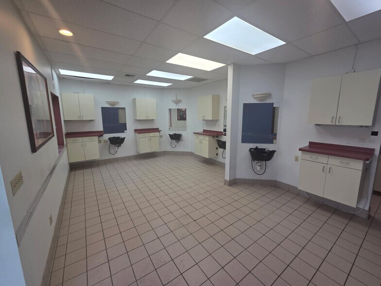Primary Photo Of 1811 S 108th St, West Allis General Retail For Lease