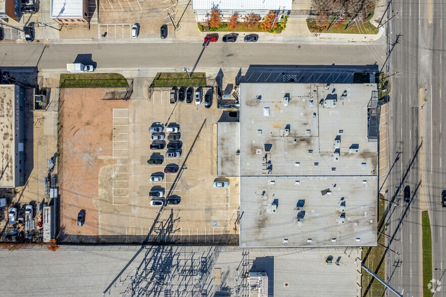 More Photos Of 921 N Riverfront Blvd, Dallas Loft Creative Space For Lease