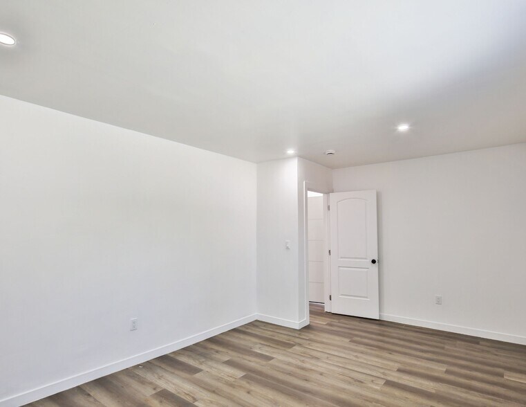 More Photos Of 8247 9th St, Rancho Cucamonga Apartments For Sale