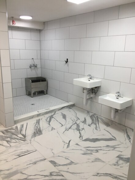 More Photos Of 4304 La Branch St, Houston Daycare Center For Lease