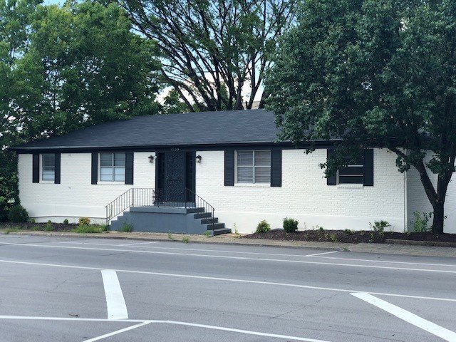 Primary Photo Of 1733 Brownsboro Rd, Louisville Storefront Retail Office For Lease