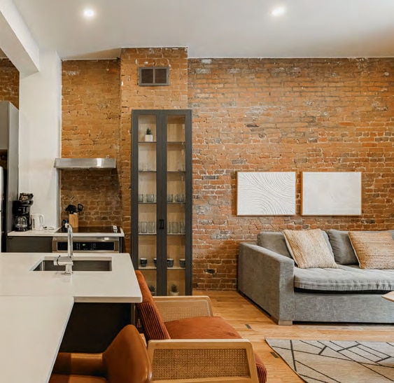 More Photos Of , Montréal General Retail For Sale