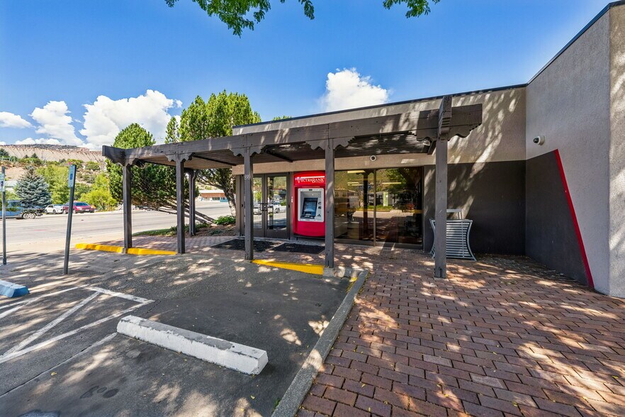 More Photos Of 890 Camino Del Rio, Durango Bank For Lease