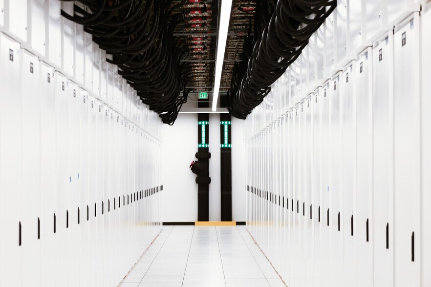 More Photos Of 1023 39th Ave SE, Puyallup Industrial For Sale