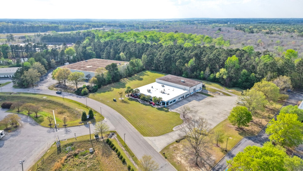 More Photos Of 104 Vantage Point Dr, West Columbia Showroom For Lease