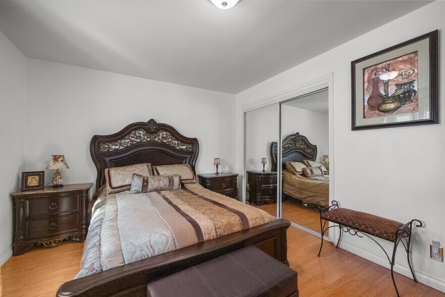 More Photos Of 6661 Wilkinson Ave, North Hollywood Apartments For Sale